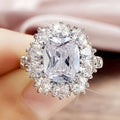 Huitan Design-Ring – Funkelnder Zirkonia-Besatz