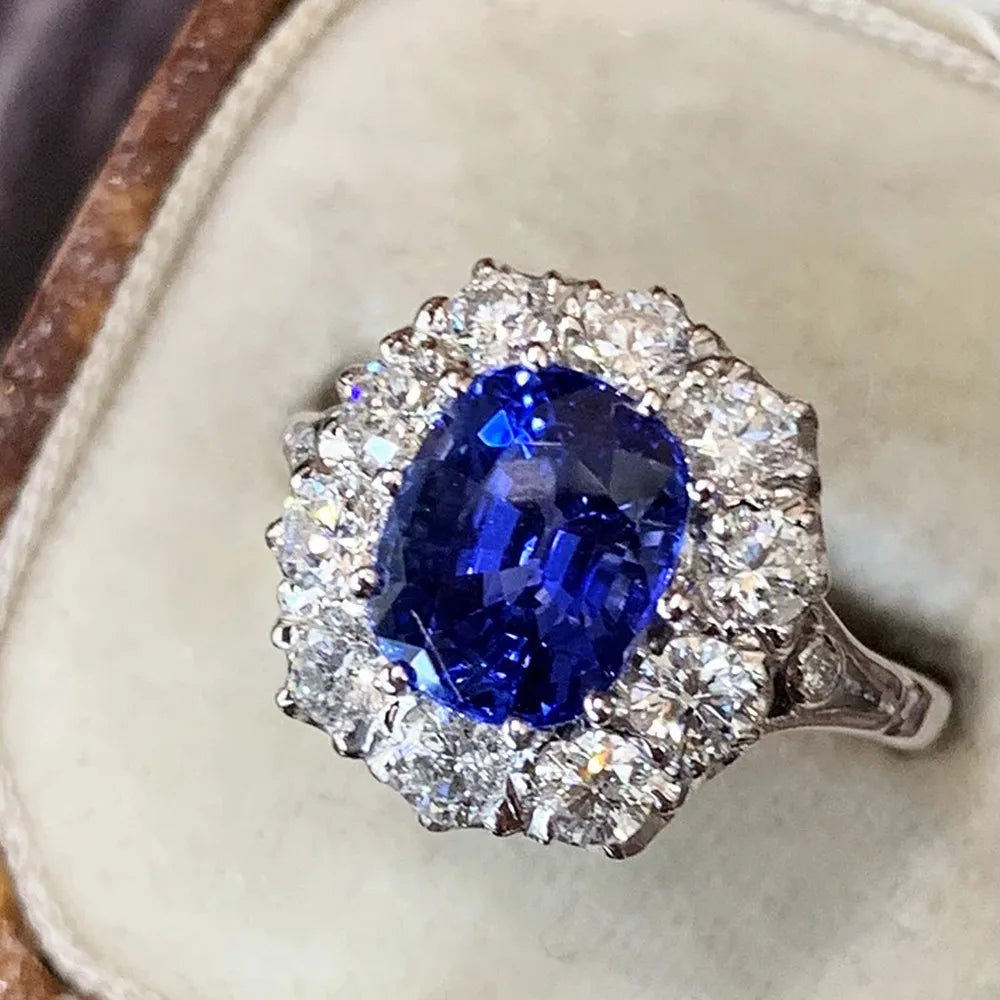 Eleganter Huitan Ring mit Brillantschliff-Optik