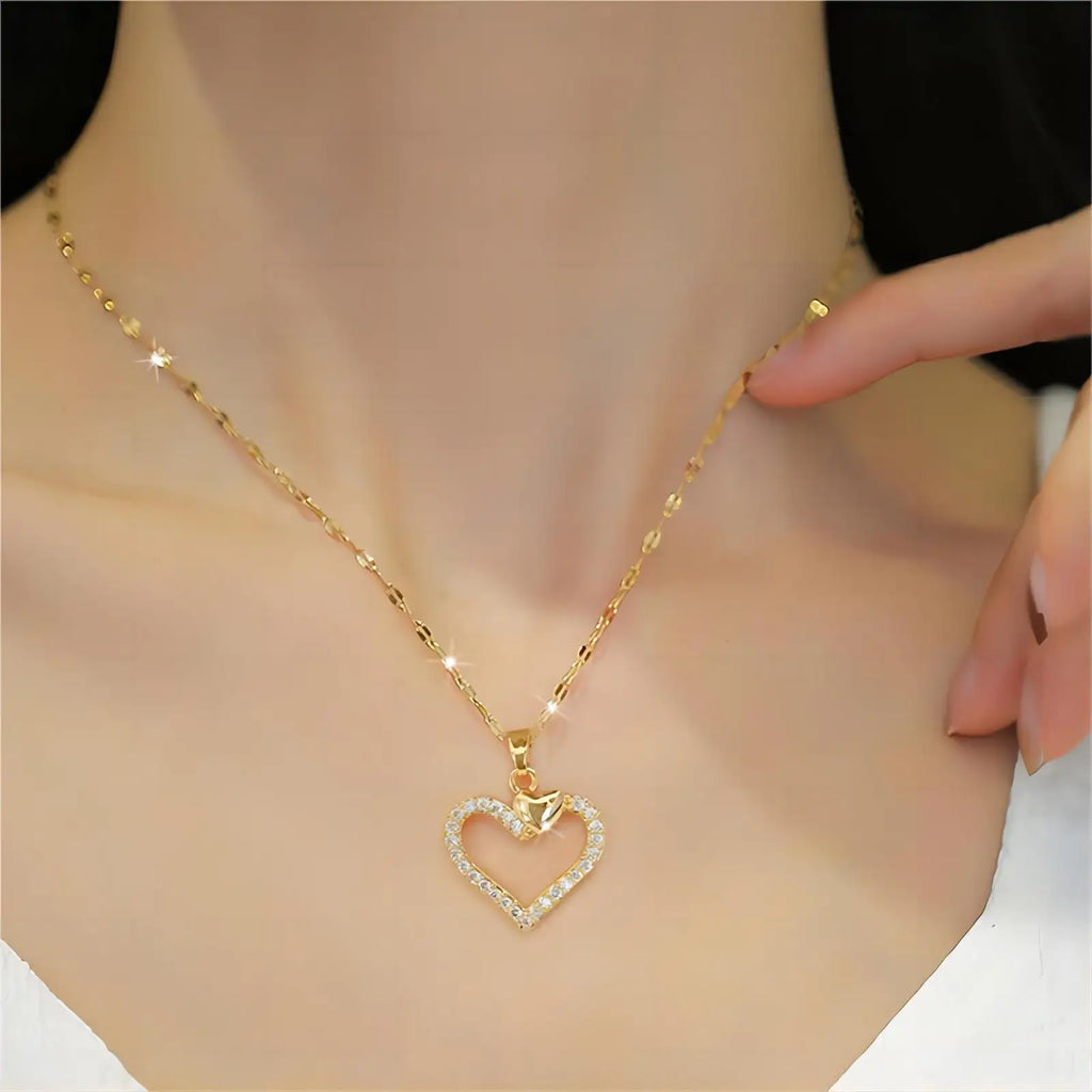 Goldene Herz-Kette aus Edelstahl
