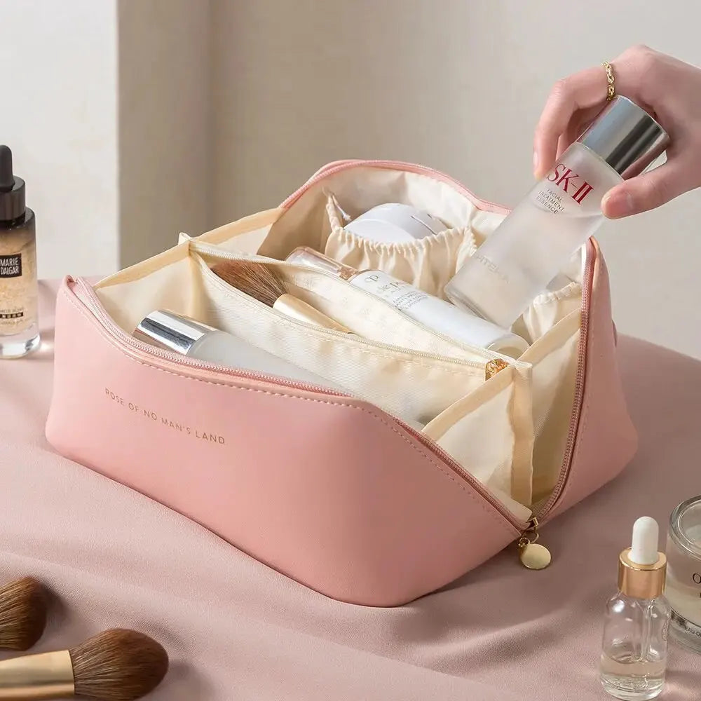 Profi Beauty-Case: Große Kosmetiktasche für Reise & Bad