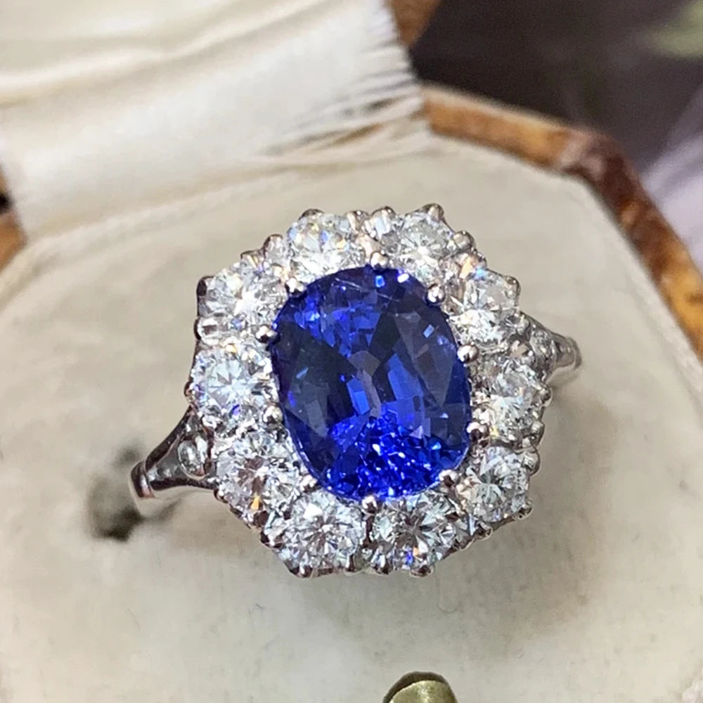 Eleganter Huitan Ring mit Brillantschliff-Optik